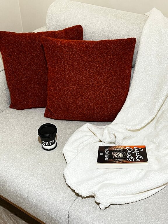 Tips for Creating a Cozy and Inviting Reading Nook at Home